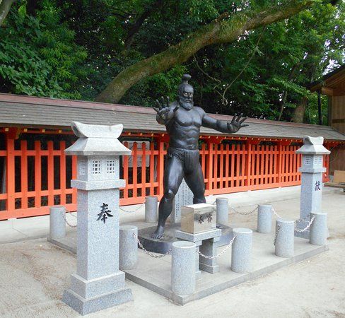 Kodai Rikishi Statue